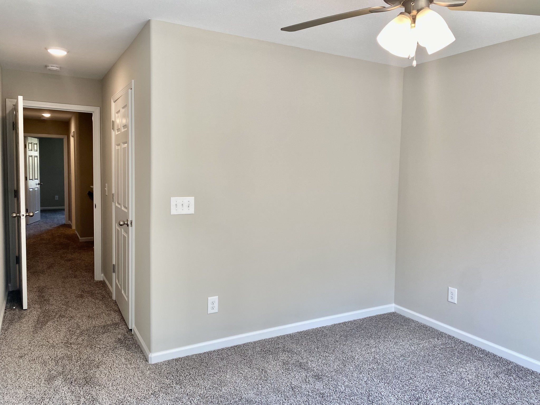 943 Center Road, Unit A Clarksville, TN 37042 - Photo 13 of 23 wooden floor in an empty room