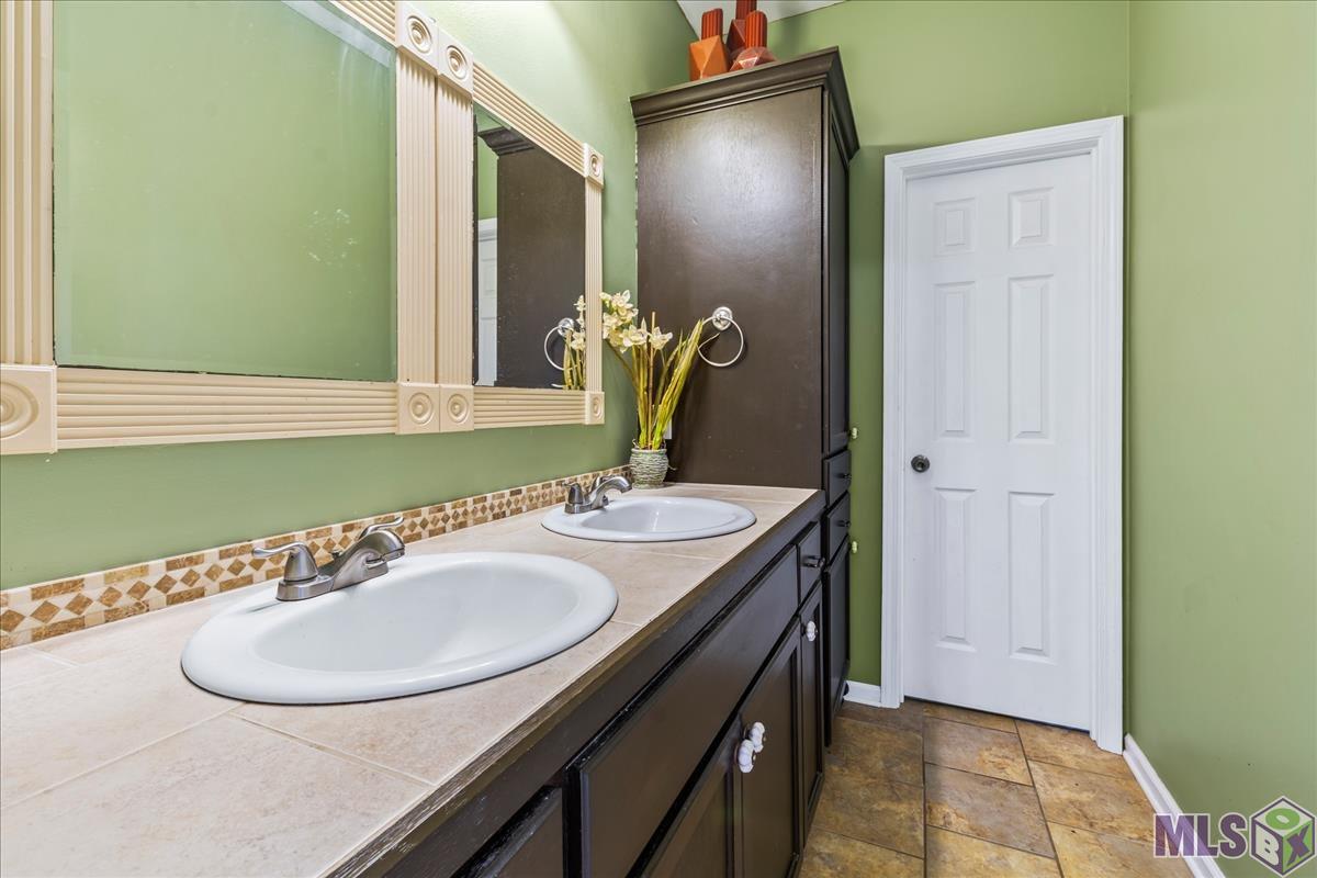 10625 Sims Road Denham Springs, LA 70706 - Photo 17 of 25 Gallery Image 17