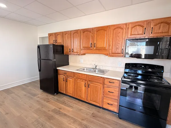 $1,350 | 49 South Fourth Street, Hamburg, PA 19526