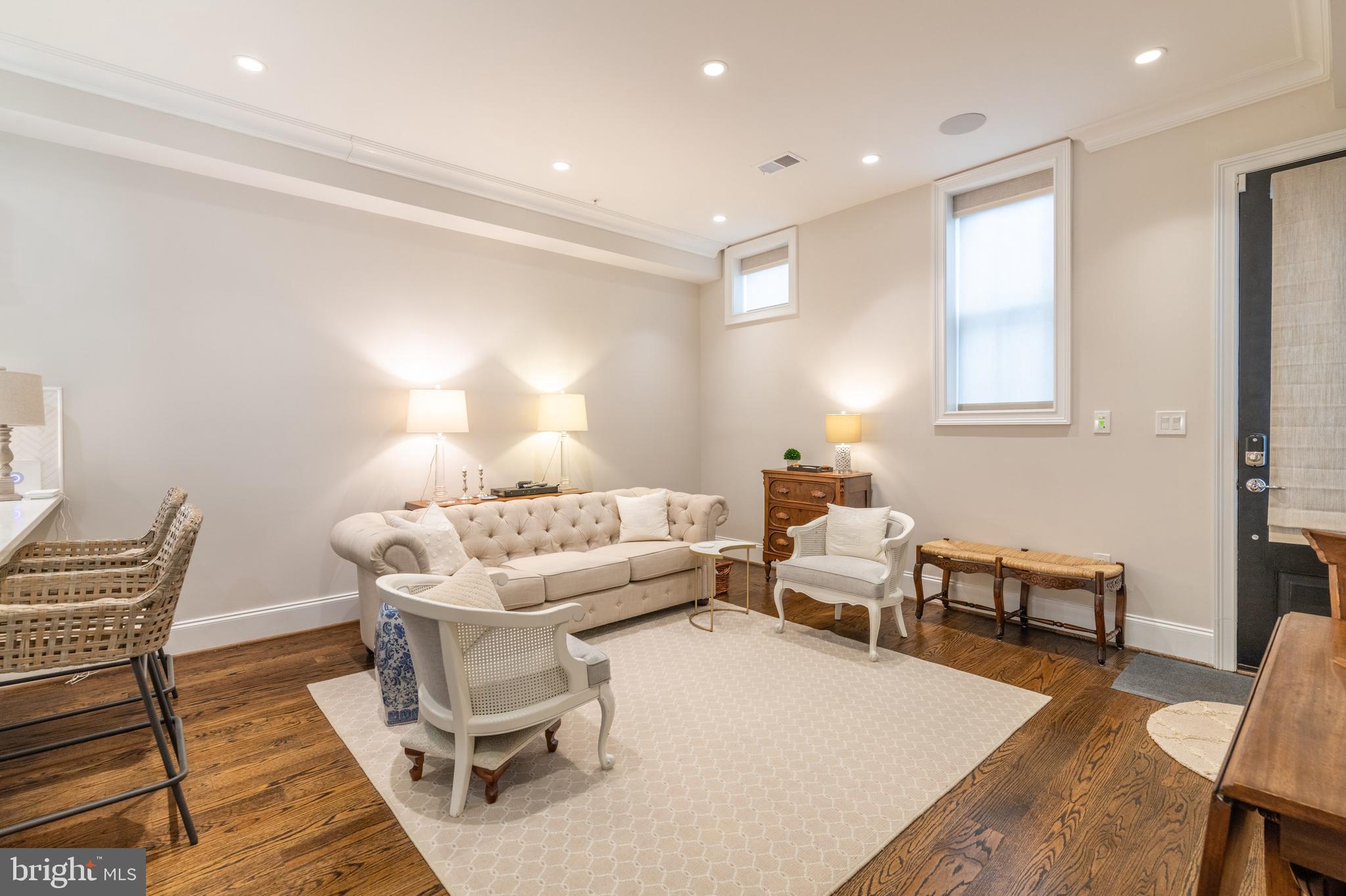 448 M Street Northwest, Unit 1 Washington, DC 20001 - Photo 3 of 33