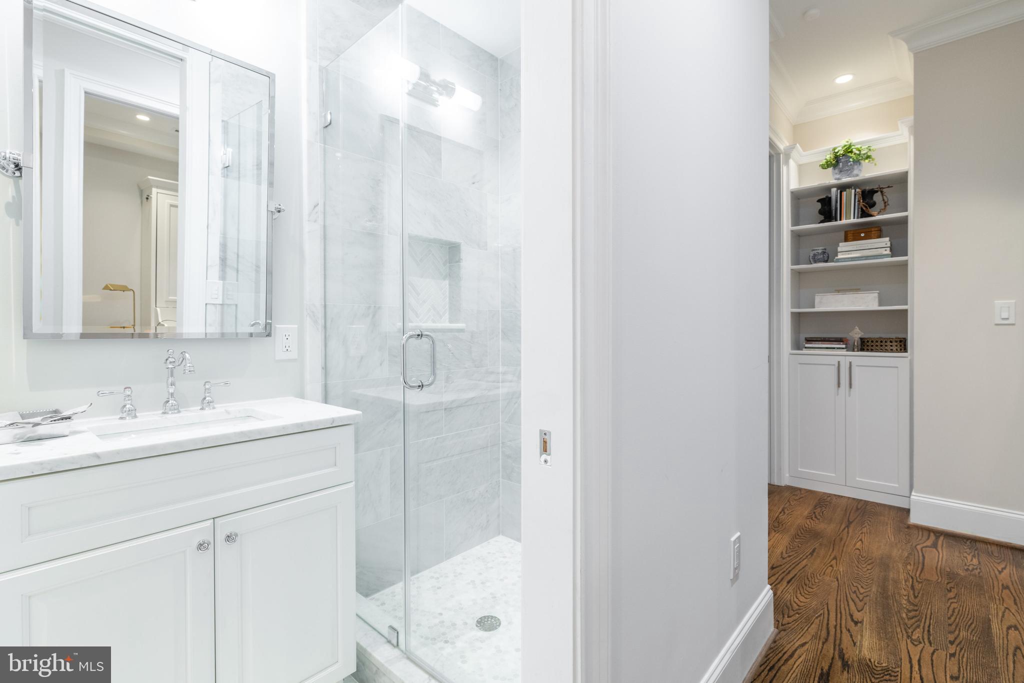 448 M Street Northwest, Unit 1 Washington, DC 20001 - Photo 27 of 33 2nd full bath