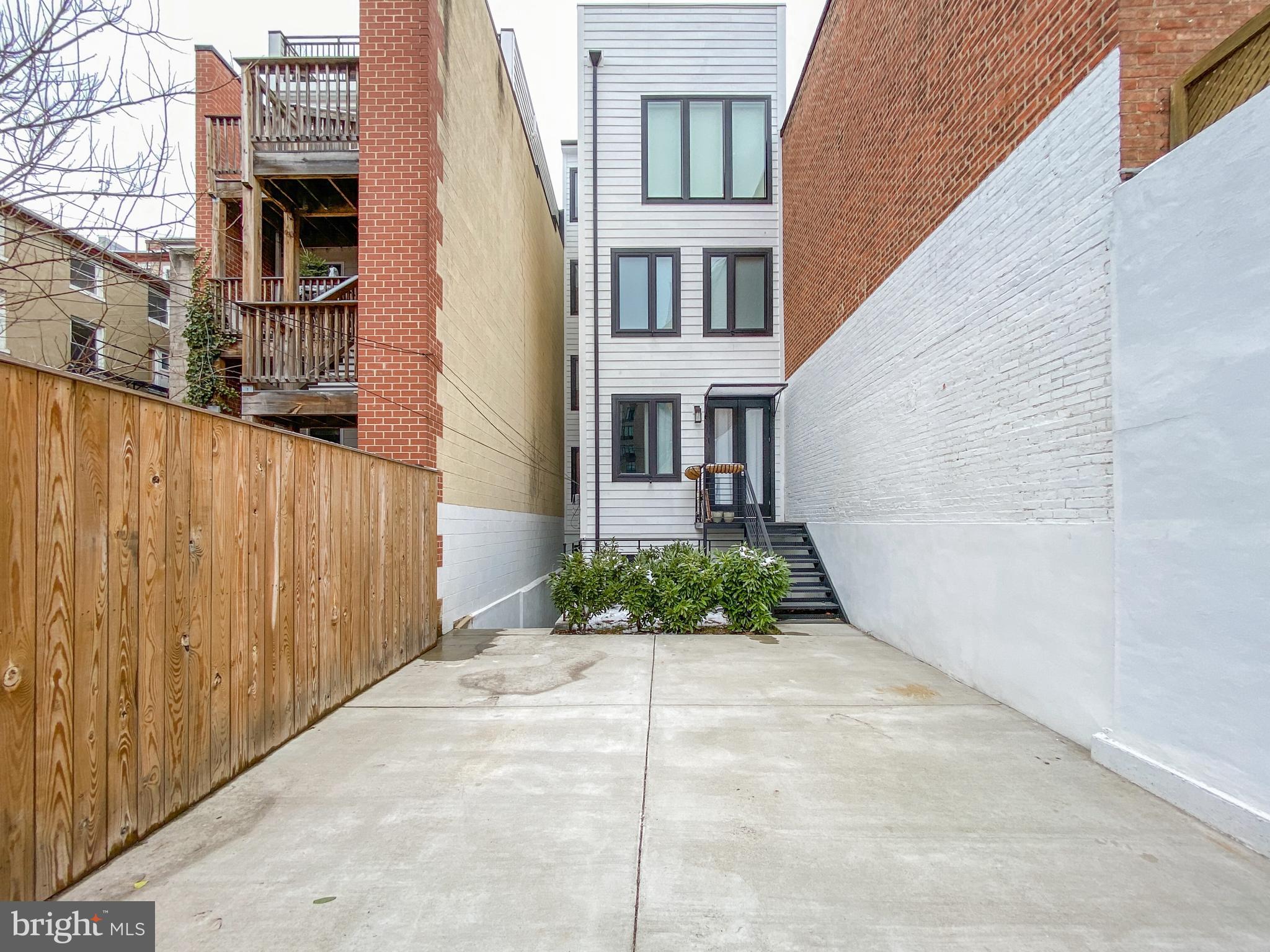 448 M Street Northwest, Unit 1 Washington, DC 20001 - Photo 30 of 33