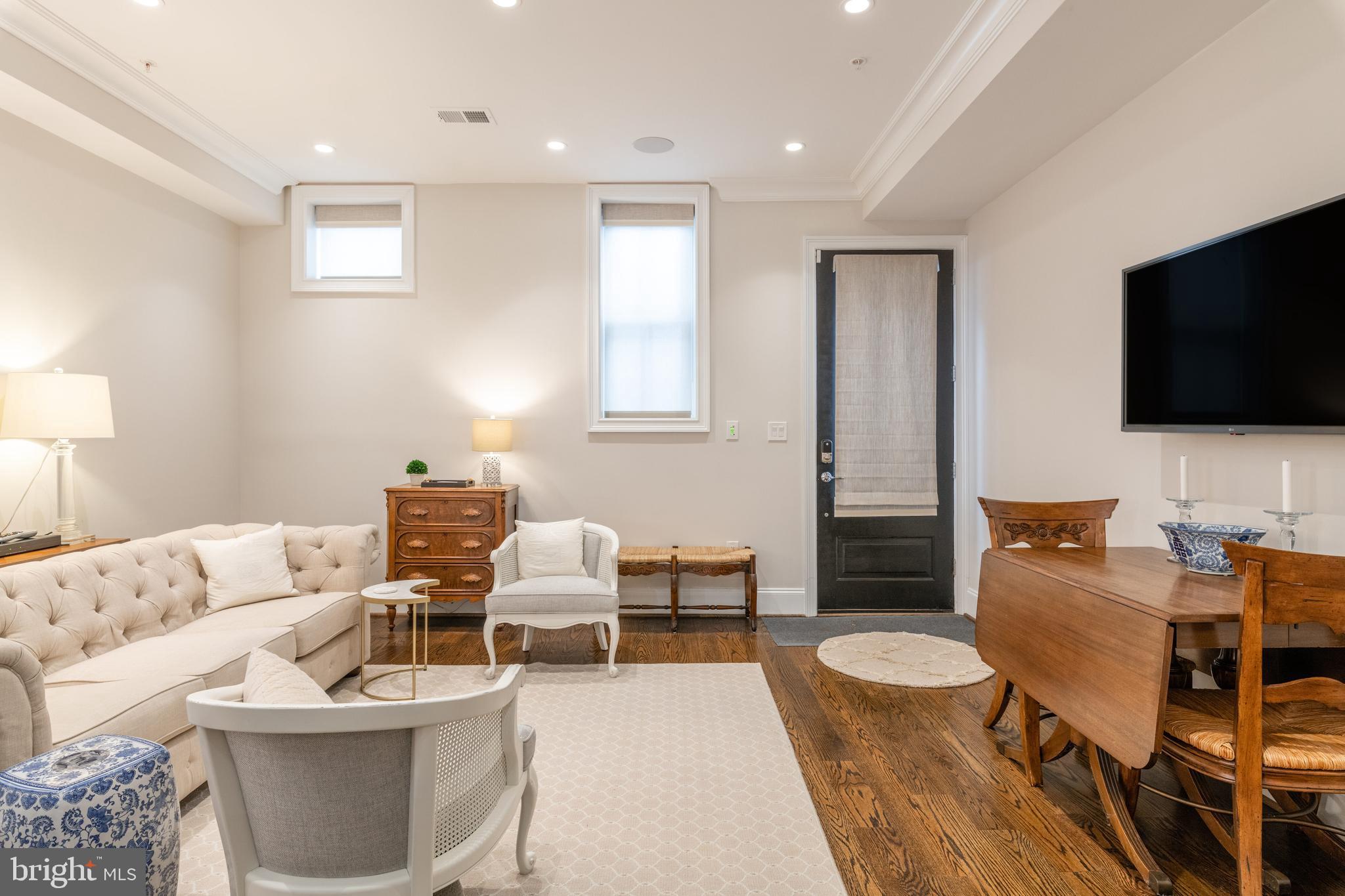 448 M Street Northwest, Unit 1 Washington, DC 20001 - Photo 4 of 33