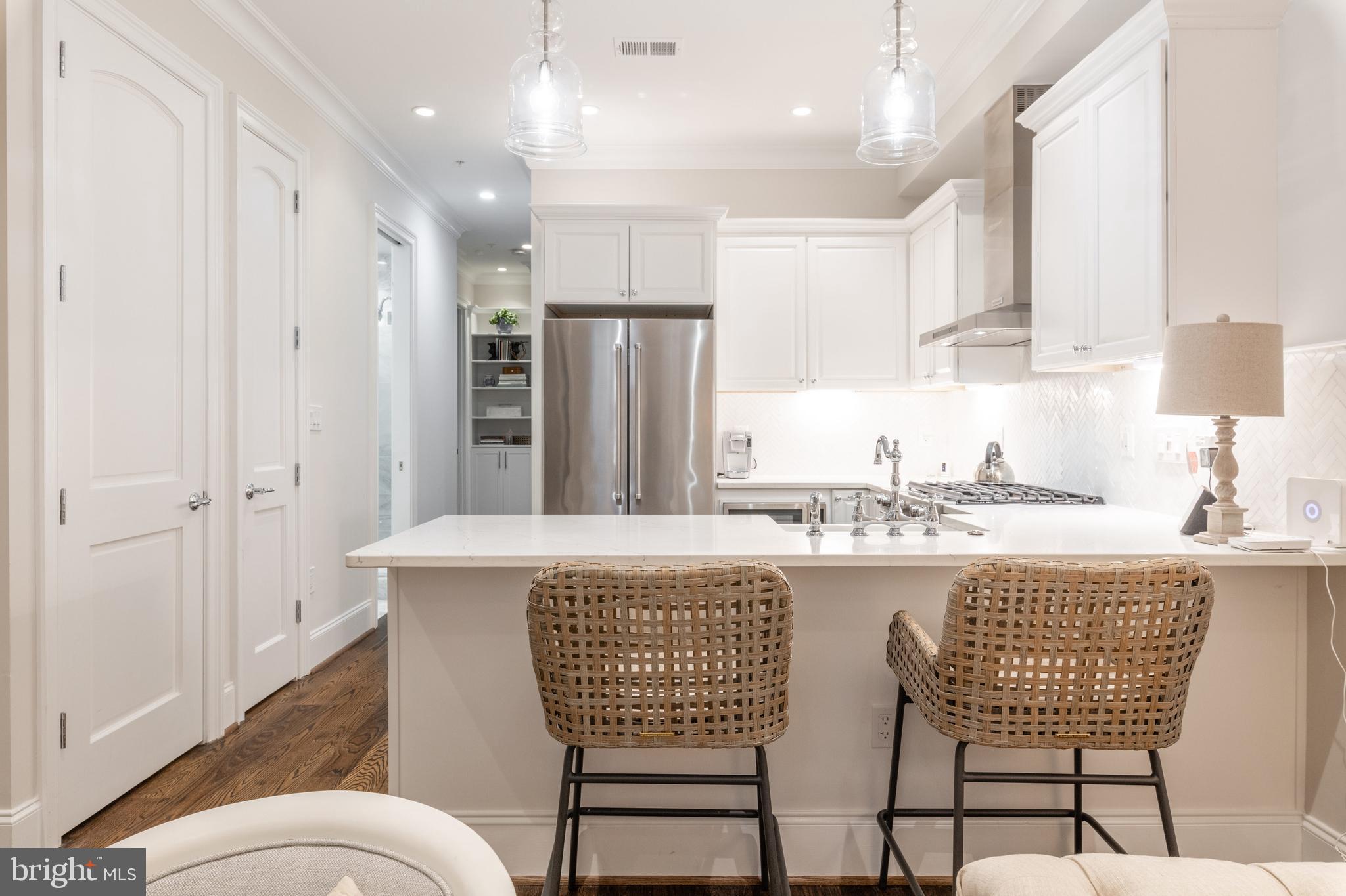 448 M Street Northwest, Unit 1 Washington, DC 20001 - Photo 7 of 33