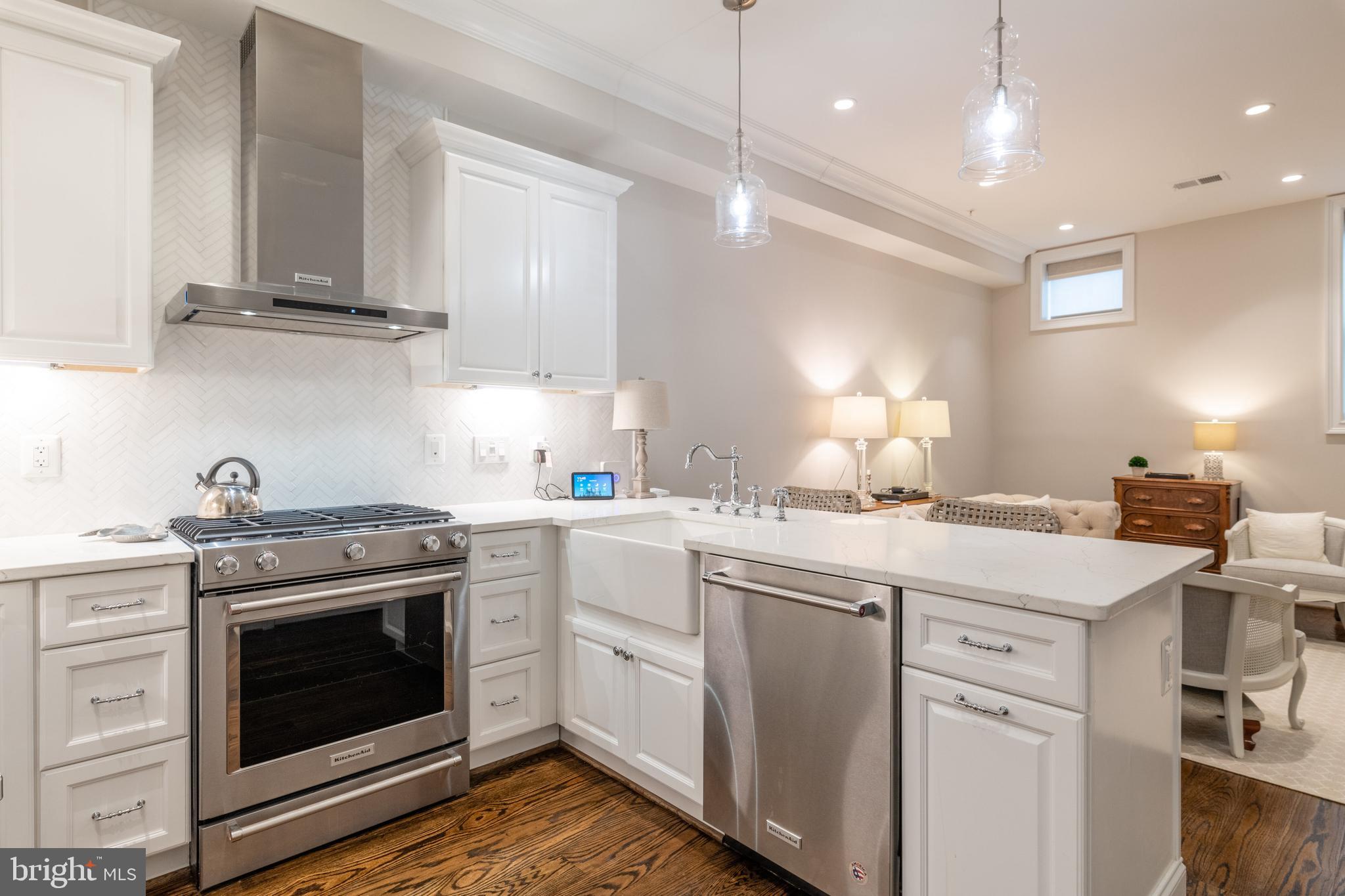448 M Street Northwest, Unit 1 Washington, DC 20001 - Photo 9 of 33
