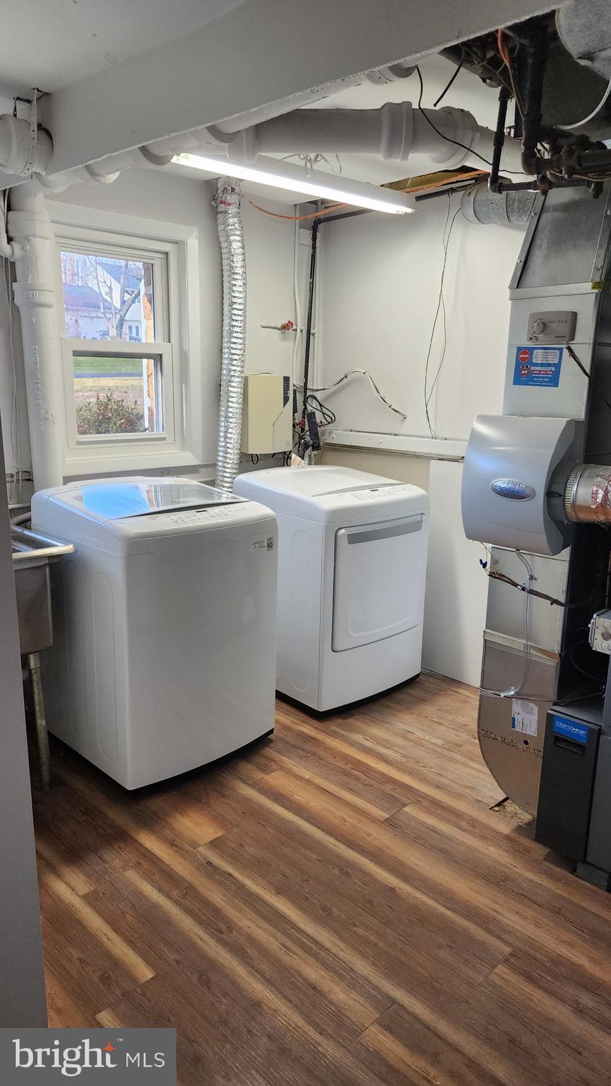 213 Upper Valley Road North Wales, PA 19454 - Photo 26 of 28 a room with wooden floor and furniture