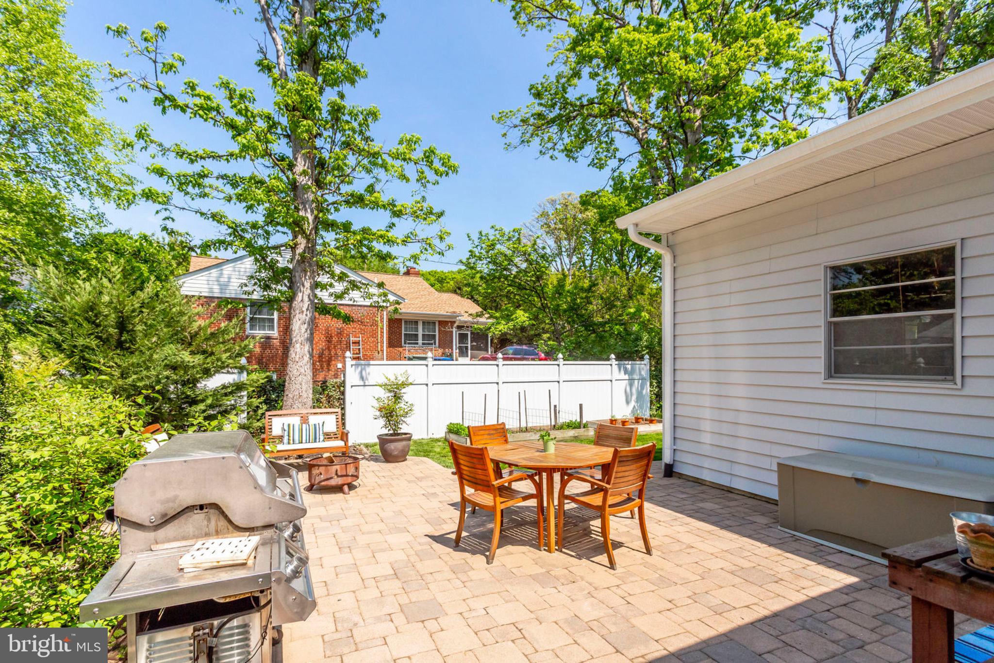 3002 Farm Road Alexandria, VA 22302 - Photo 38 of 40 Large patio to enjoy grill, dine, and relax
