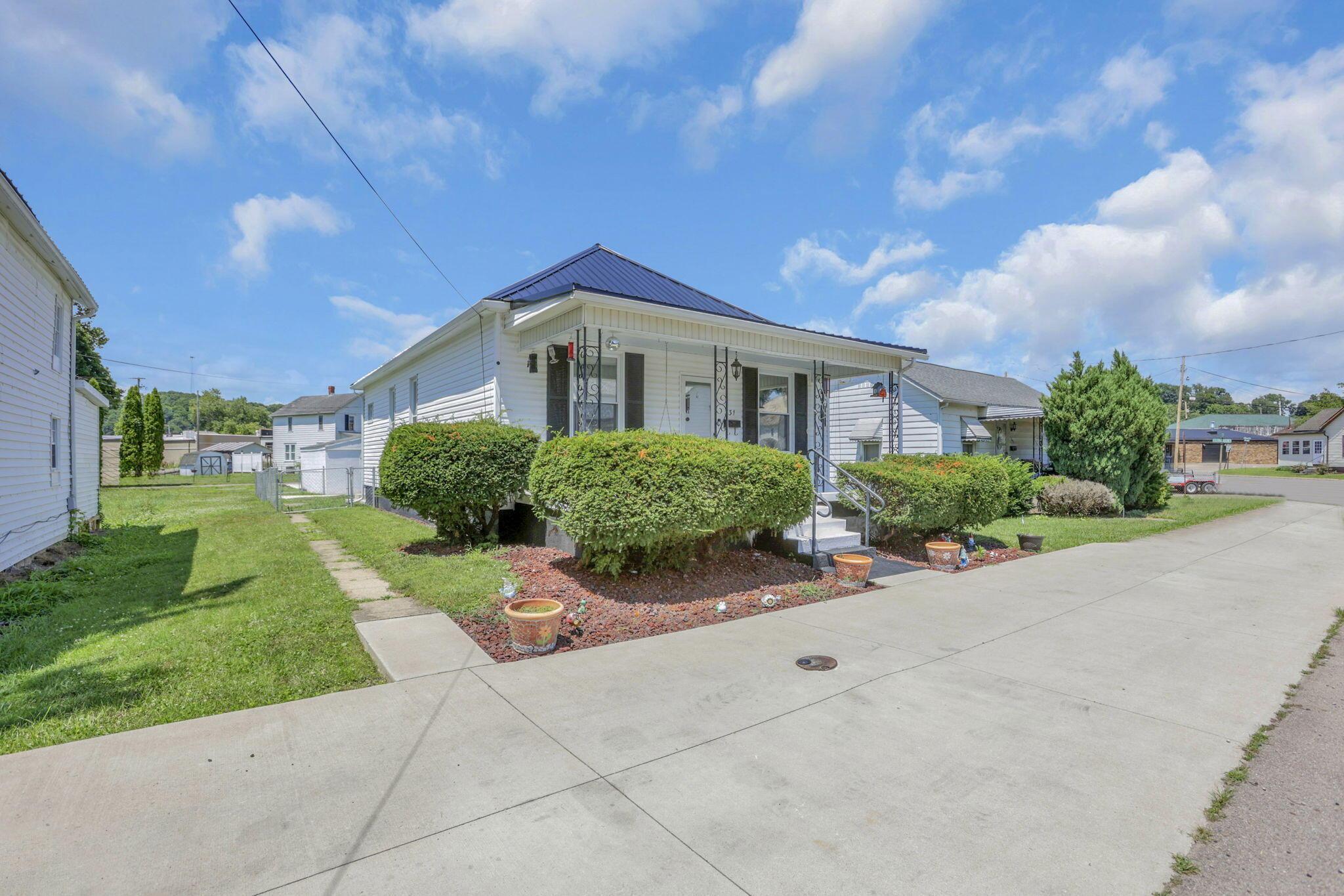 331 Short Avenue Logan, OH 43138 - Photo 2 of 26 3-web-or-mls-LO5A8594