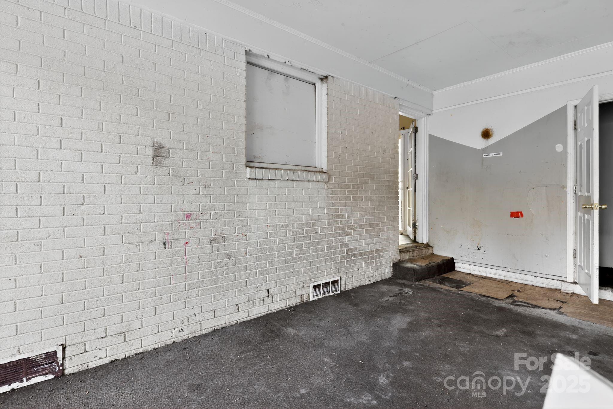 3116 Truman Street Columbia, SC 29204 - Photo 14 of 34 a view of an empty room