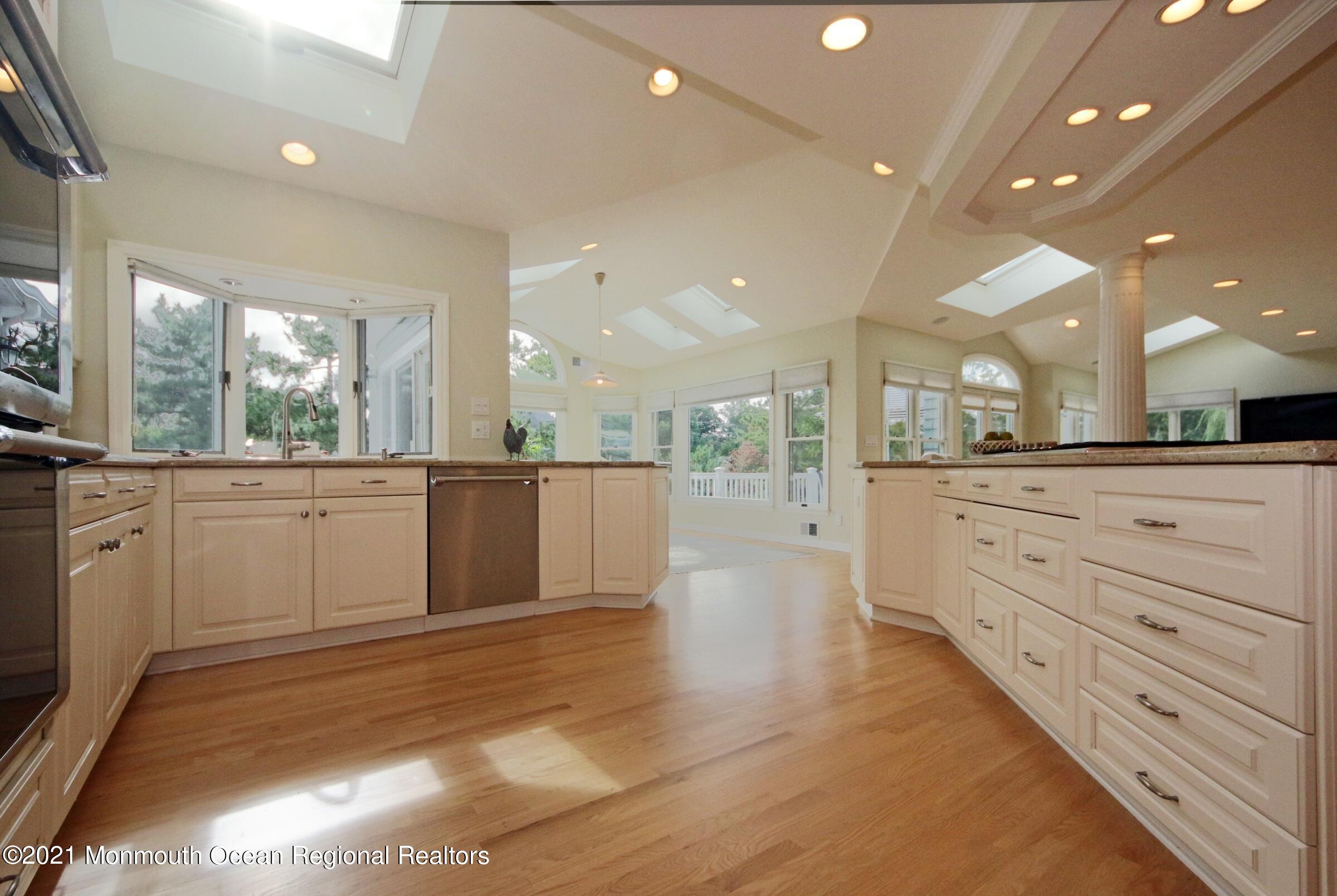 96 Lippincott Road Little Silver, NJ 07739 - Photo 13 of 61 Kitchen