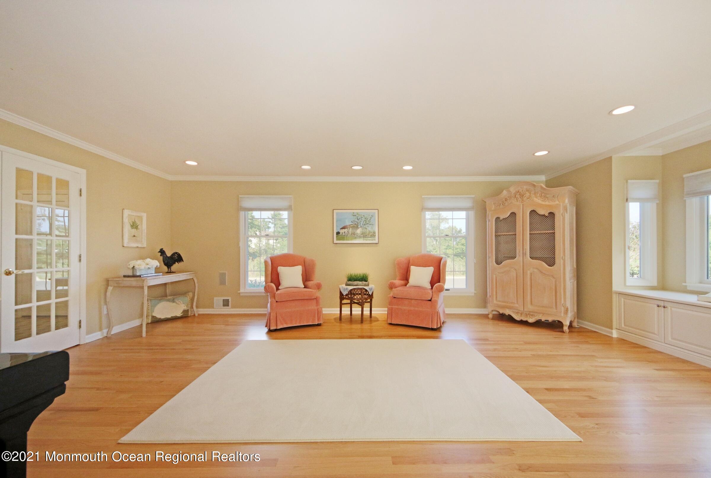 96 Lippincott Road Little Silver, NJ 07739 - Photo 21 of 61 Living Room