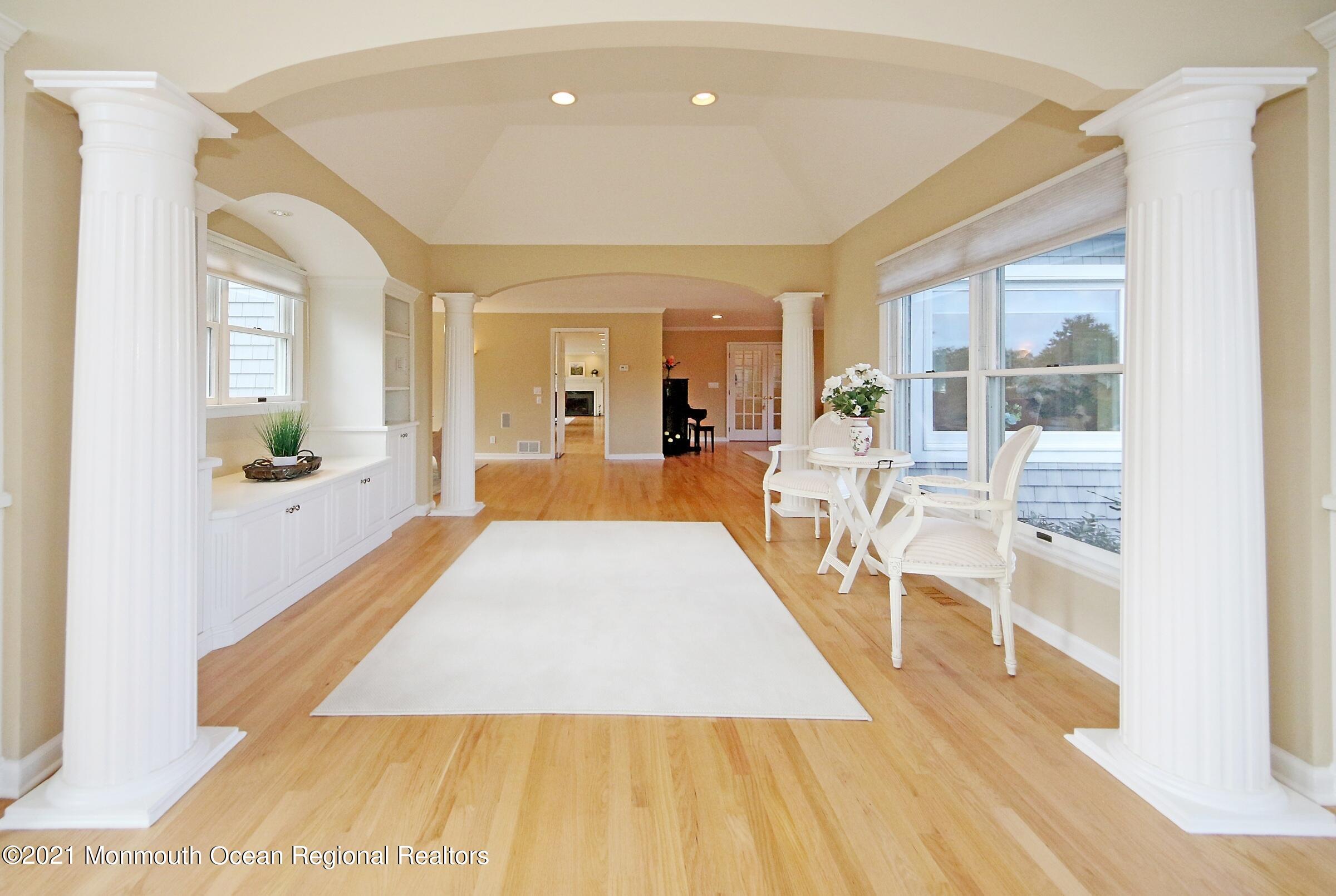 96 Lippincott Road Little Silver, NJ 07739 - Photo 28 of 61 Grandeur Foyer