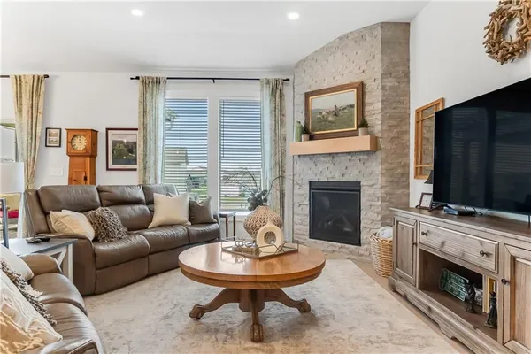 $495,000 | 3116 Southwest Arbor Tree Drive, Lee's Summit, MO 64082