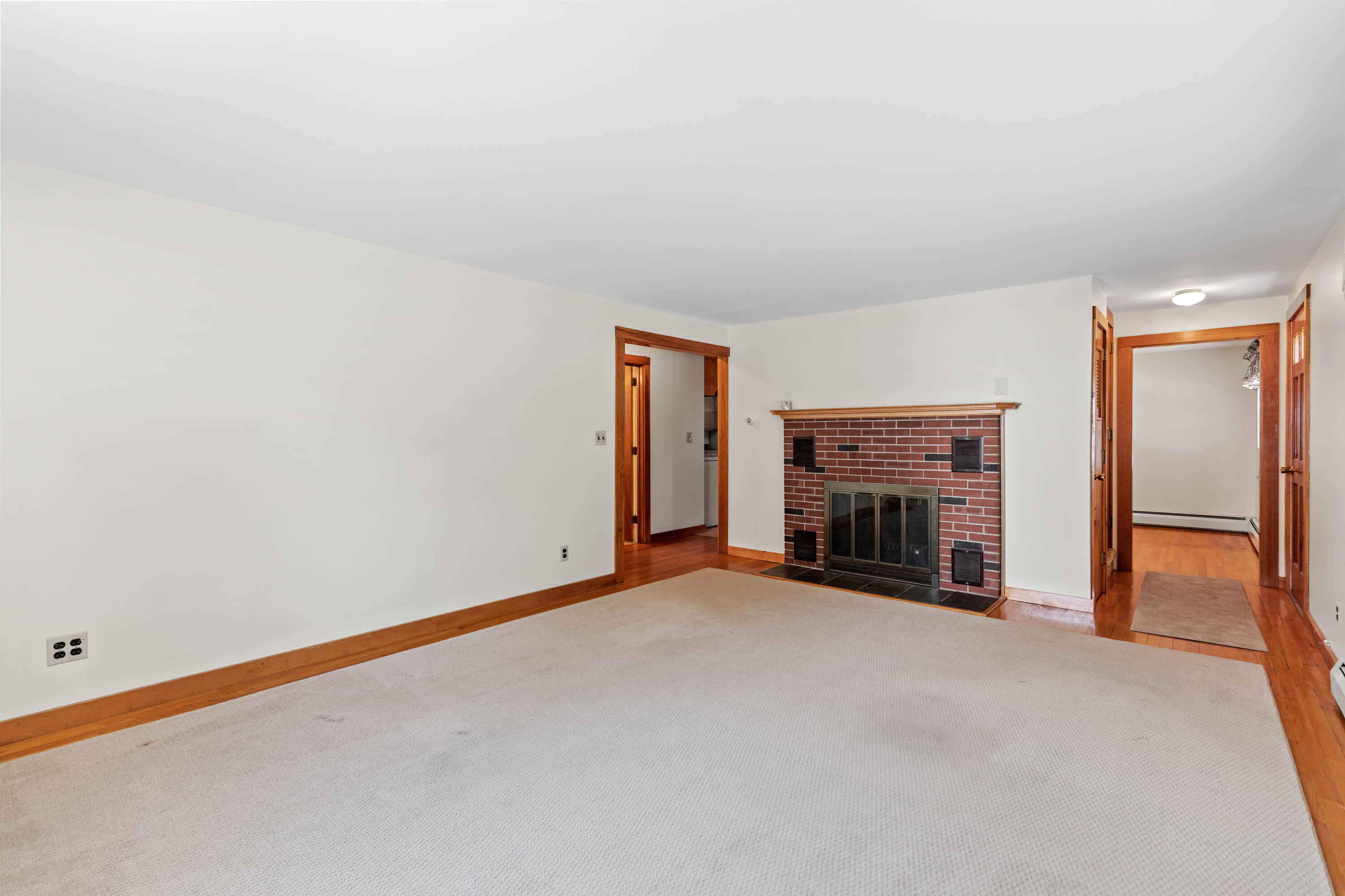 2 King Street Springvale, ME 04083 - Photo 11 of 33 2KingStreetSpringvale_008