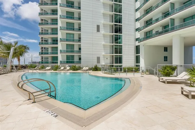 $995,000 | 900 Biscayne Boulevard, Unit 2312, Miami, FL 33132