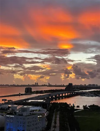 $995,000 | 900 Biscayne Boulevard, Unit 2312, Miami, FL 33132