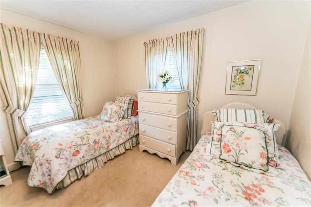 707 South 6th Street Indiana, PA 15701 - Photo 7 of 16 a bedroom with a bed and a dresser