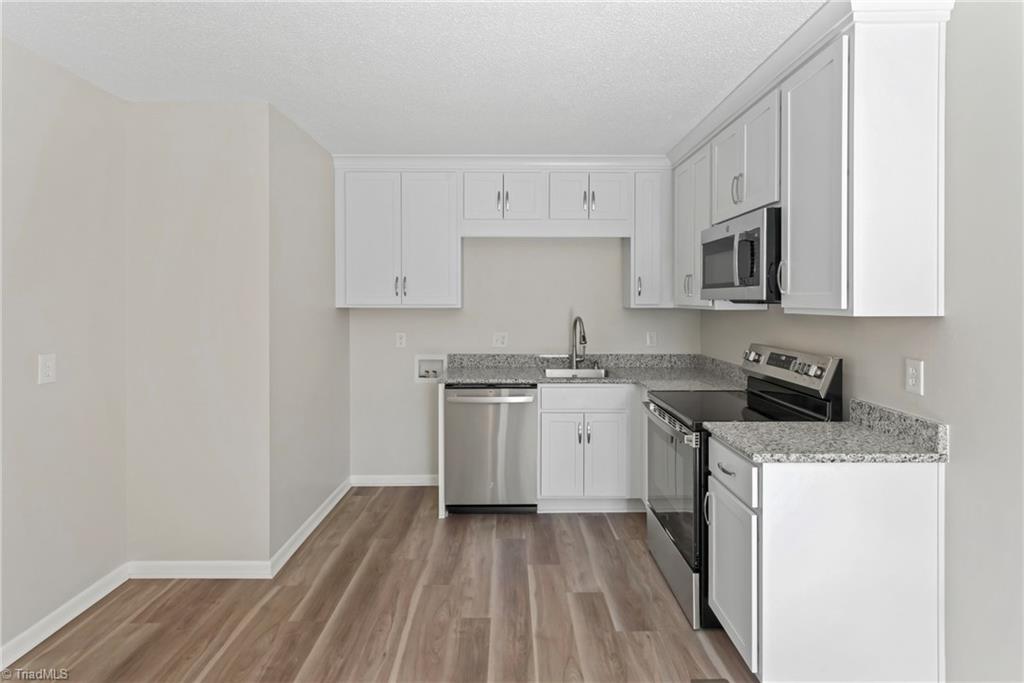 157 Spring Garden Circle High Point, NC 27260 - Photo 13 of 41