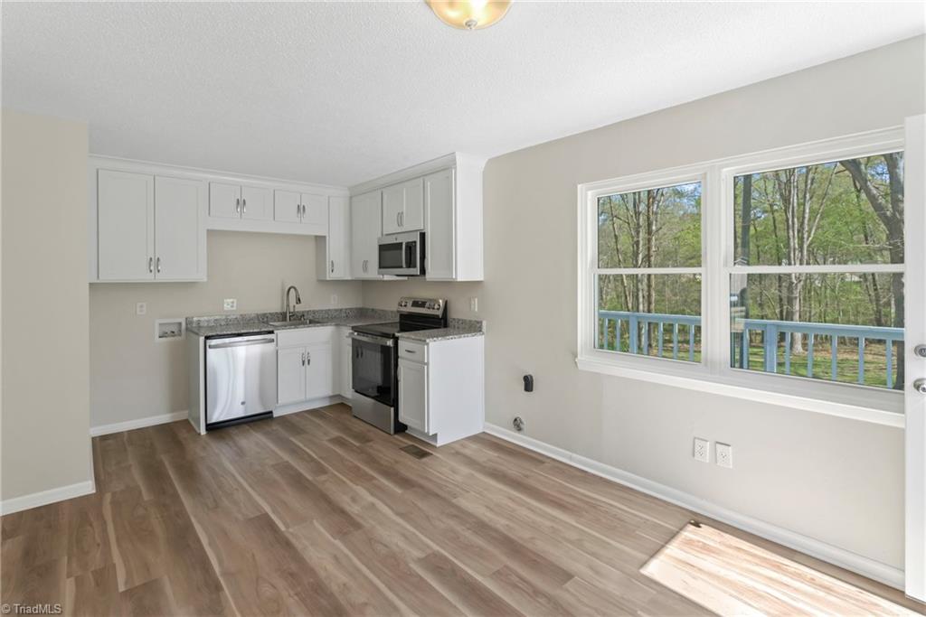 157 Spring Garden Circle High Point, NC 27260 - Photo 17 of 41