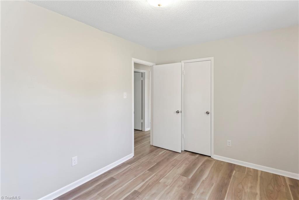 157 Spring Garden Circle High Point, NC 27260 - Photo 27 of 41