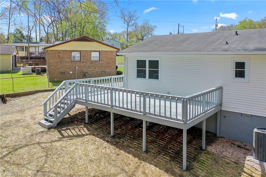 157 Spring Garden Circle High Point, NC 27260 - Photo 33 of 41