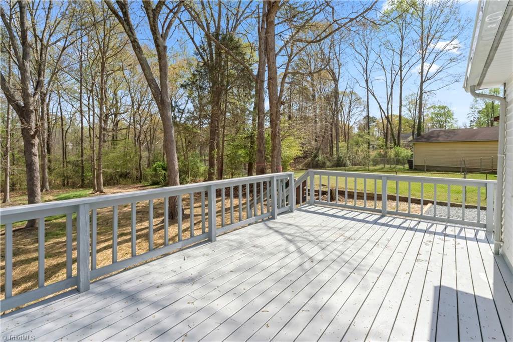 157 Spring Garden Circle High Point, NC 27260 - Photo 35 of 41