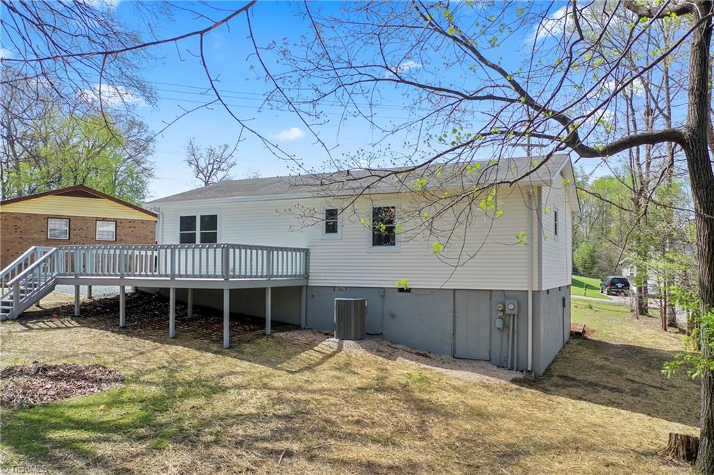 157 Spring Garden Circle High Point, NC 27260 - Photo 38 of 41