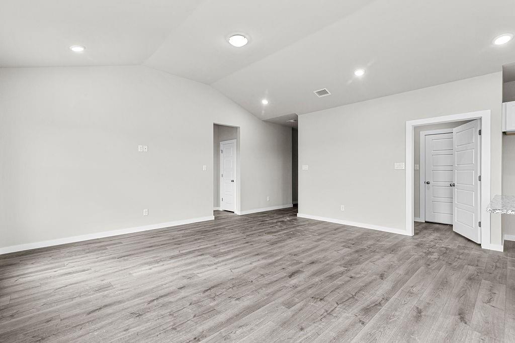 10520 Ruffin Drive Fort Worth, TX 76131 - Photo 9 of 28 Gallery Image 9