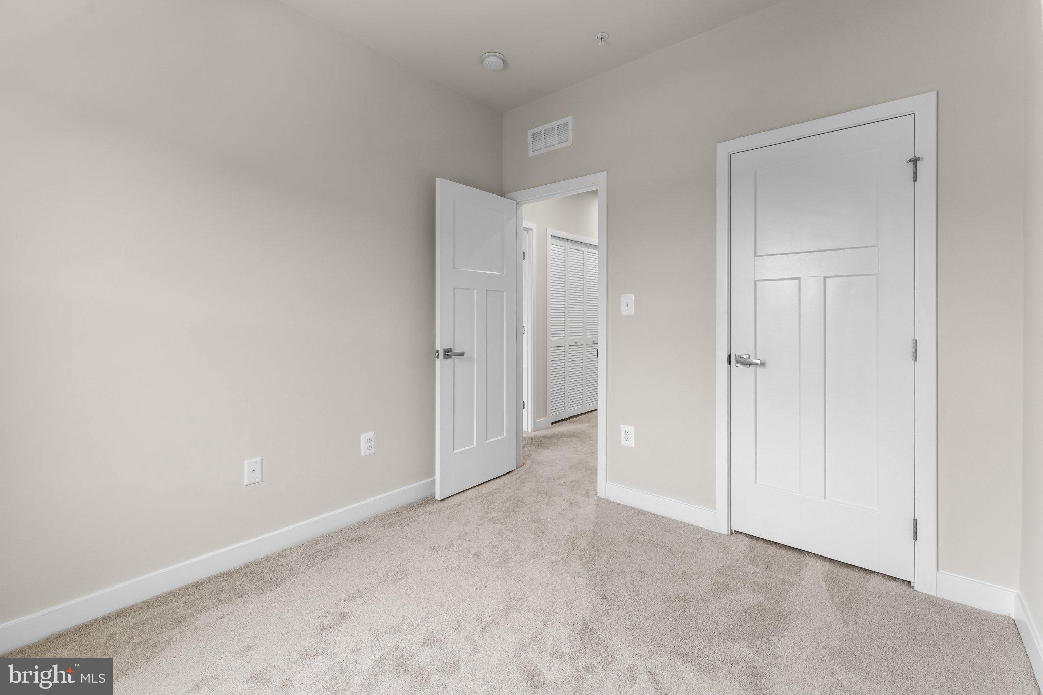 117 Hawlings River Road Laurel, MD 20708 - Photo 17 of 20 Bright and inviting blank canvas room.