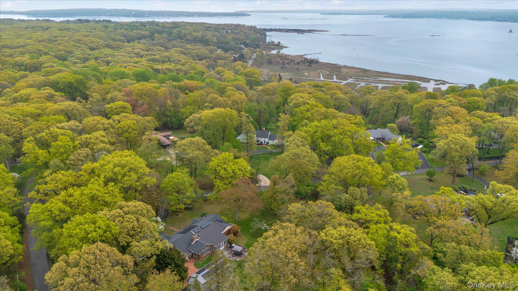 4 Dolphins Rise Lloyd Harbor, NY 11743 - Photo 1 of 35