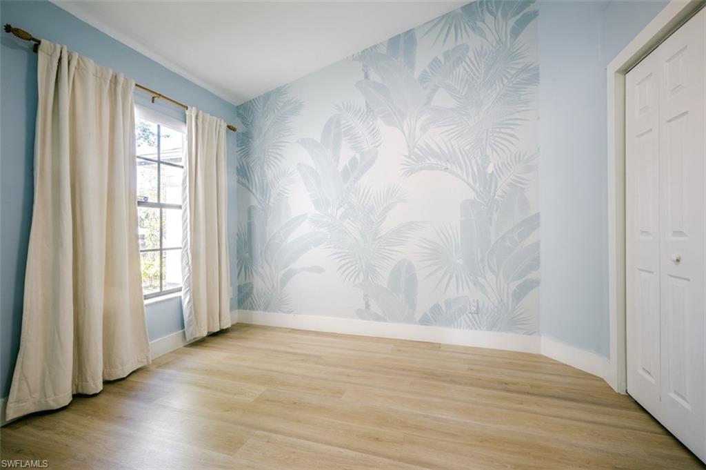 662 Lambton Lane Naples, FL 34104 - Photo 11 of 18