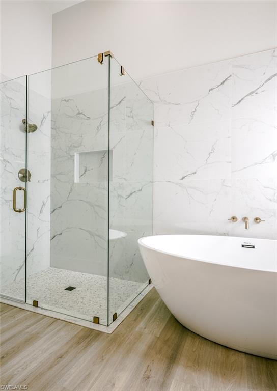 662 Lambton Lane Naples, FL 34104 - Photo 8 of 18