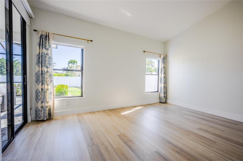 662 Lambton Lane Naples, FL 34104 - Photo 10 of 18