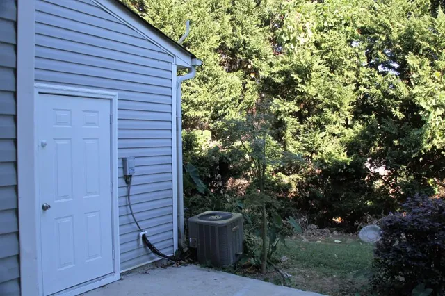 a view of a window in a room