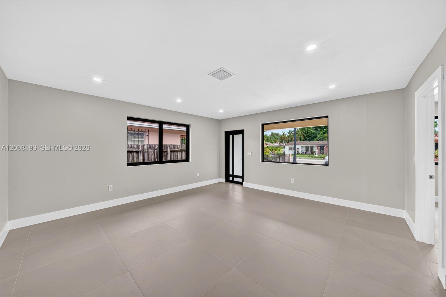 2216 Southwest 62nd Avenue Miami, FL 33155 - Photo 7 of 29 Gallery Image 7