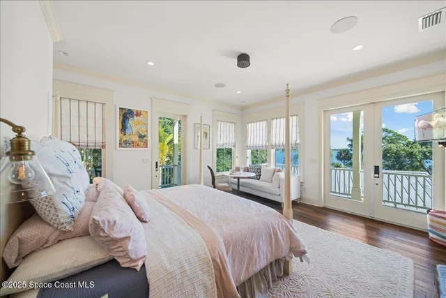 $2,590,000 | 241 Indian River Drive, Cocoa, FL 32922