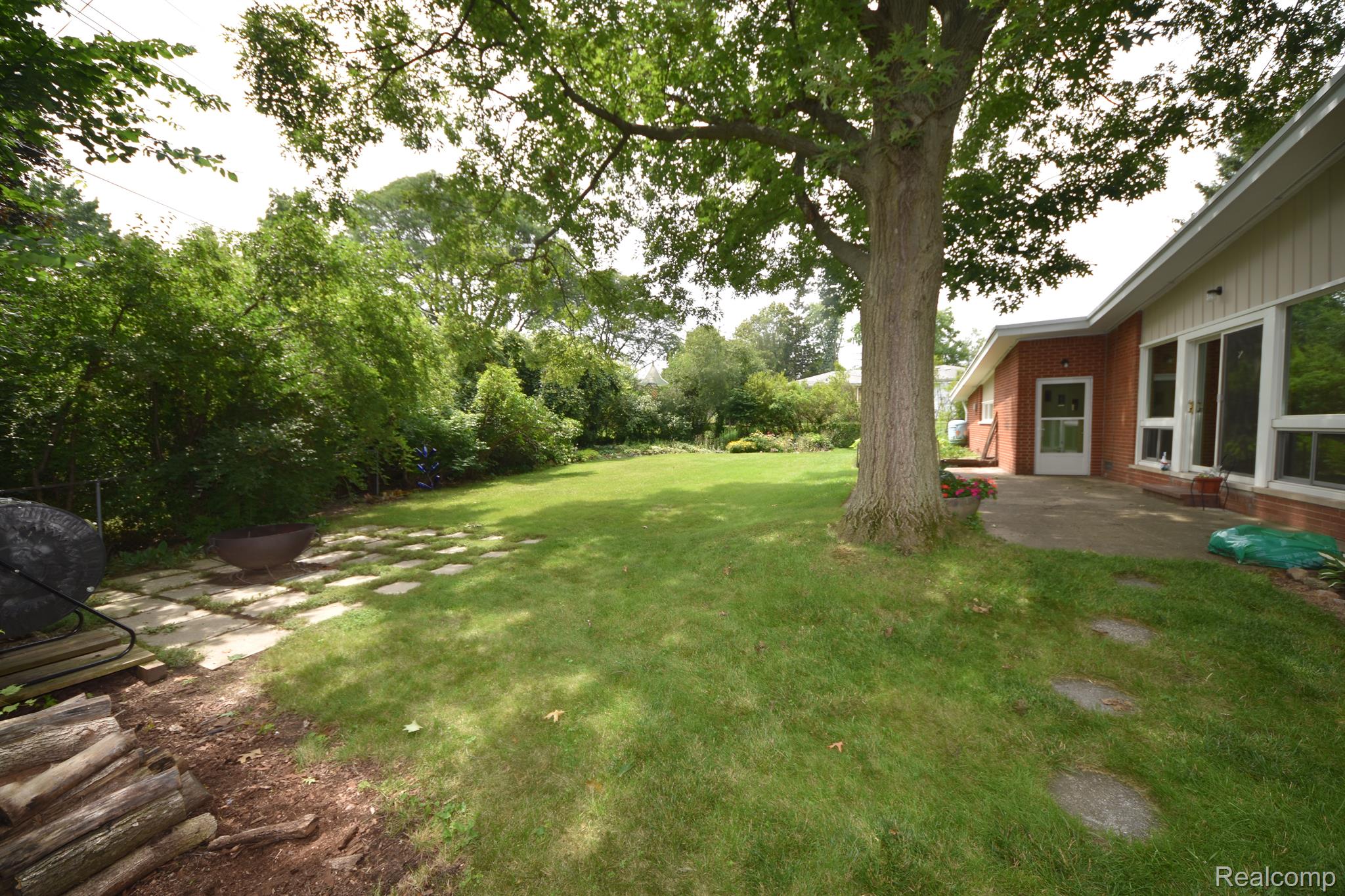 32743 Hearthstone Road Farmington, MI 48334 - Photo 21 of 27 Gallery Image 21