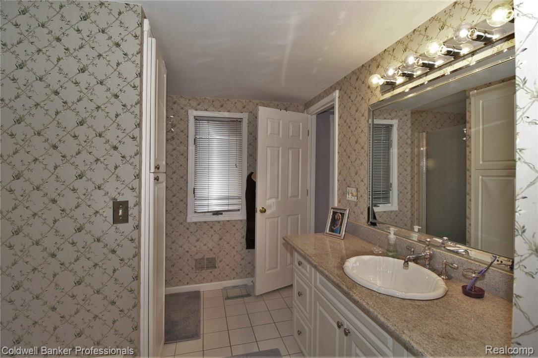 2793 Windemere Road Birmingham, MI 48009 - Photo 29 of 40 2793COLE (25).jpg