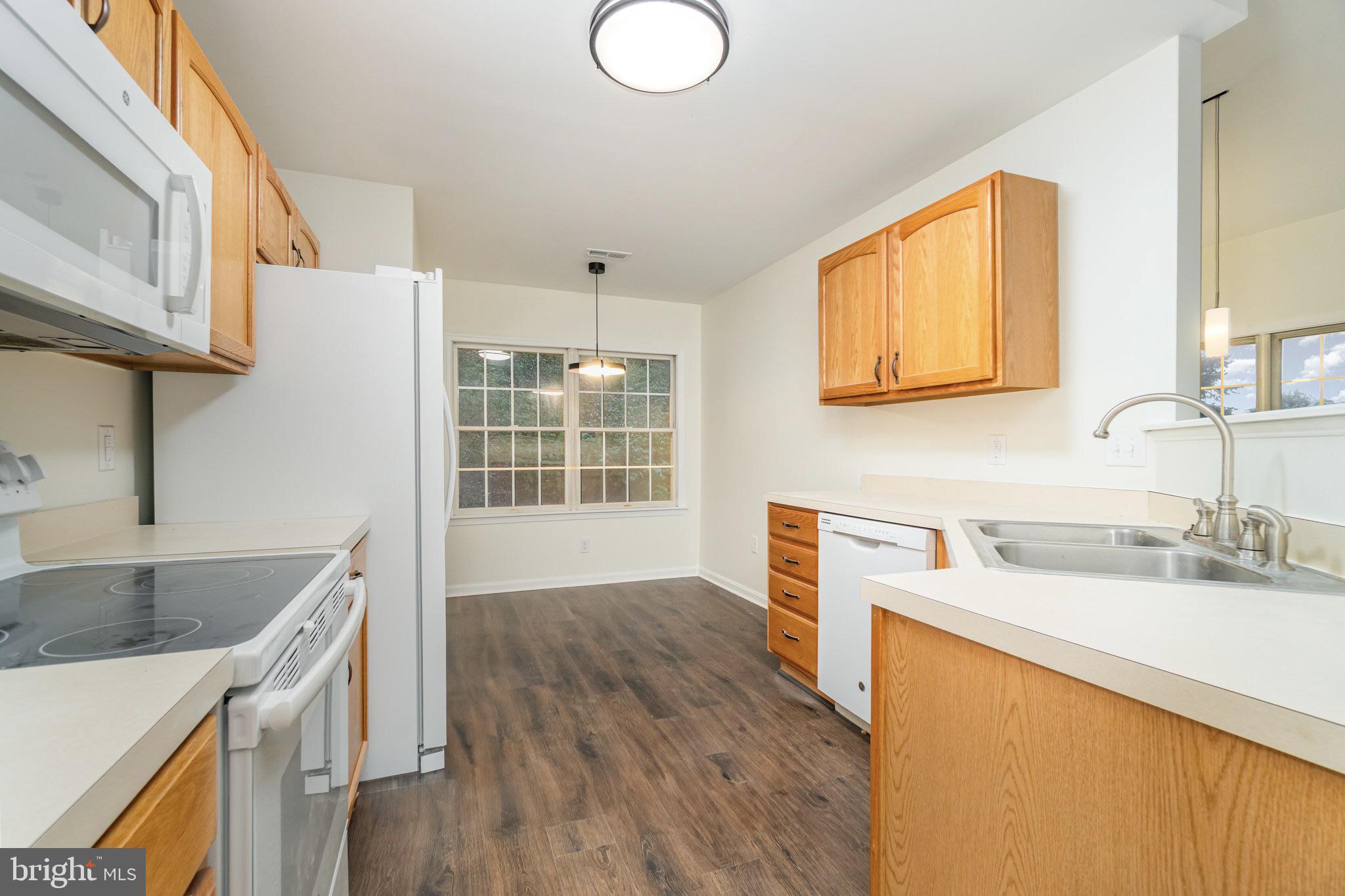 4623 Deer Path Road Harrisburg, PA 17110 - Photo 6 of 29 Gallery Image 6