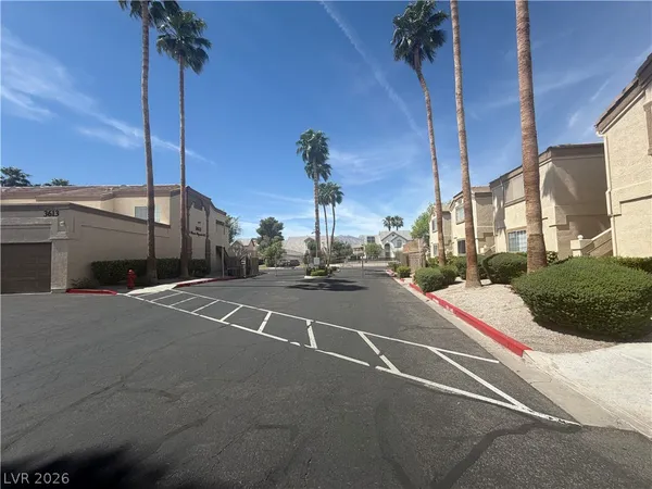 $1,475 | 7061 Roscoe Avenue, Unit 201, Las Vegas, NV 89129