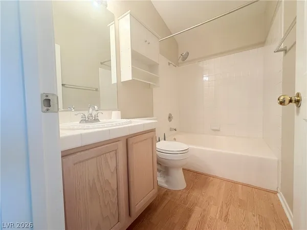 $1,475 | 7061 Roscoe Avenue, Unit 201, Las Vegas, NV 89129