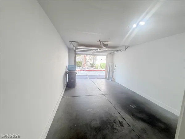 $1,475 | 7061 Roscoe Avenue, Unit 201, Las Vegas, NV 89129