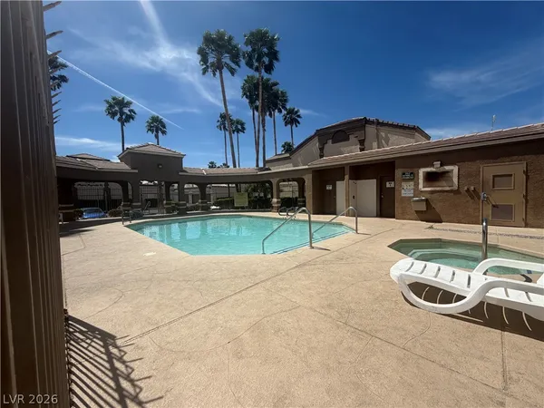 $1,475 | 7061 Roscoe Avenue, Unit 201, Las Vegas, NV 89129