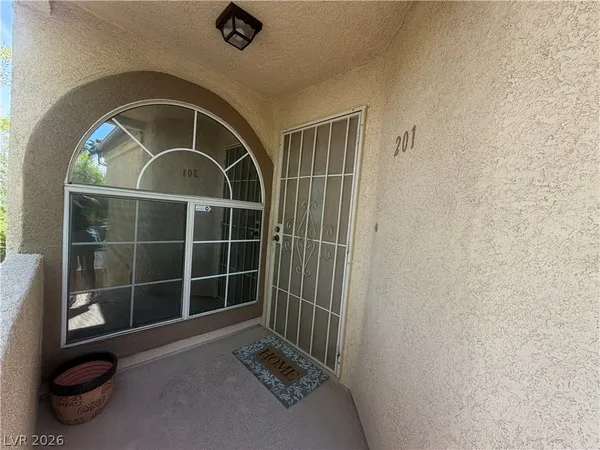 $1,475 | 7061 Roscoe Avenue, Unit 201, Las Vegas, NV 89129