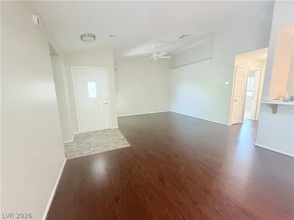 $1,475 | 7061 Roscoe Avenue, Unit 201, Las Vegas, NV 89129