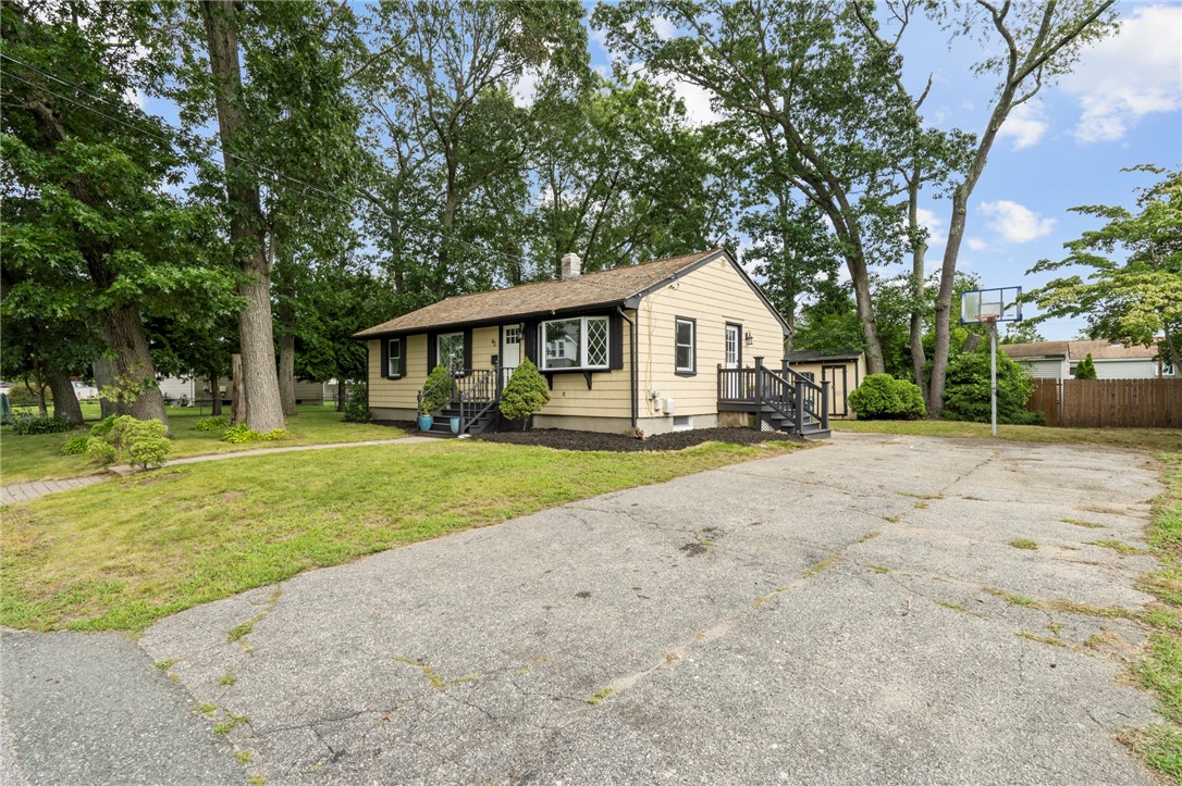42 Inman Avenue Warwick, RI 02886 - Photo 8 of 43 Gallery Image 8