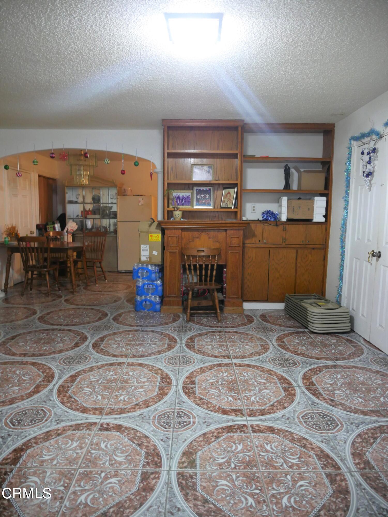 640 Tamarac Street Oxnard, CA 93033 - Photo 7 of 54 a living room with furniture and a window