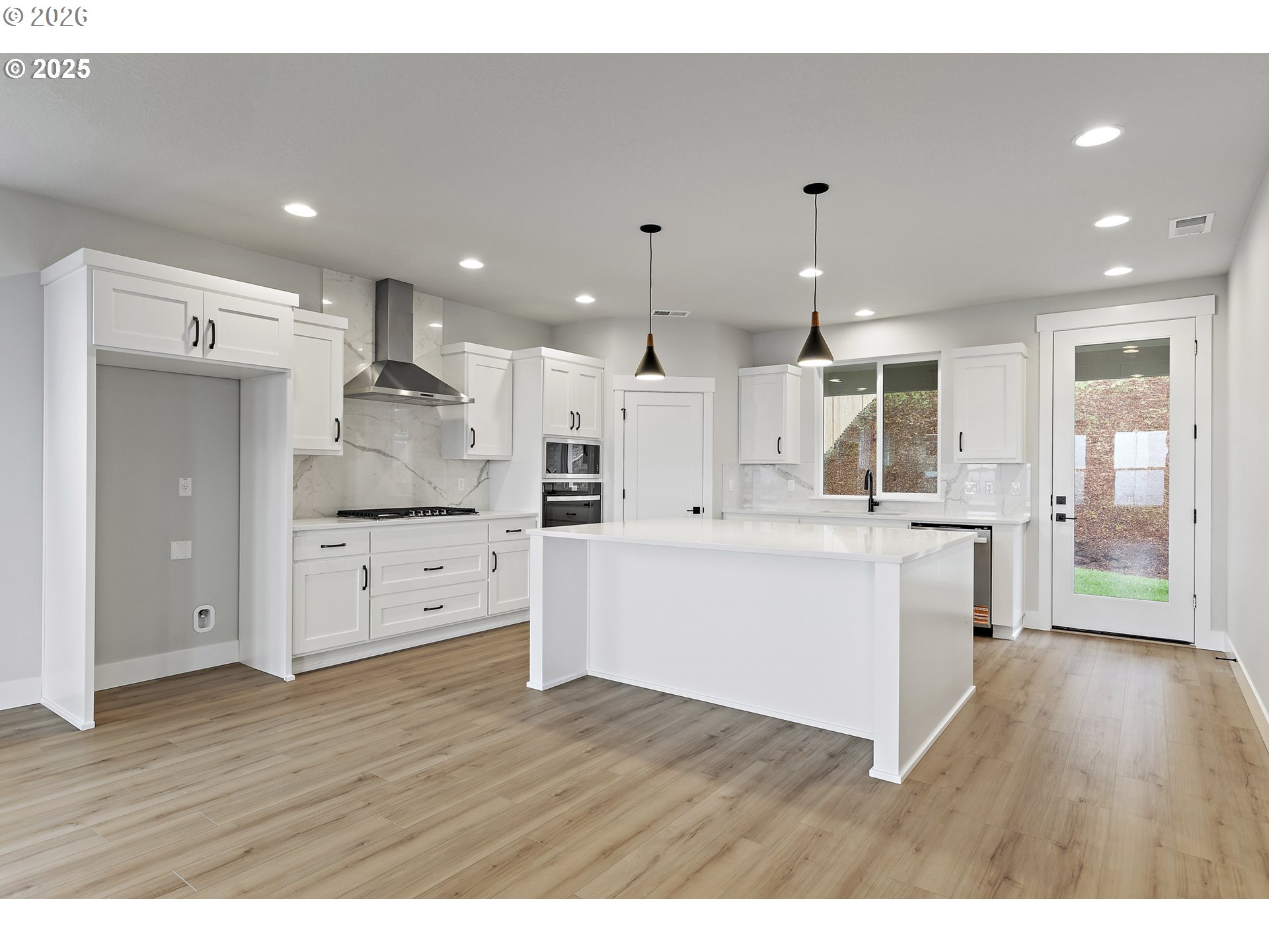 12171 Southwest Autumn View Street Tigard, OR 97224 - Photo 17 of 44