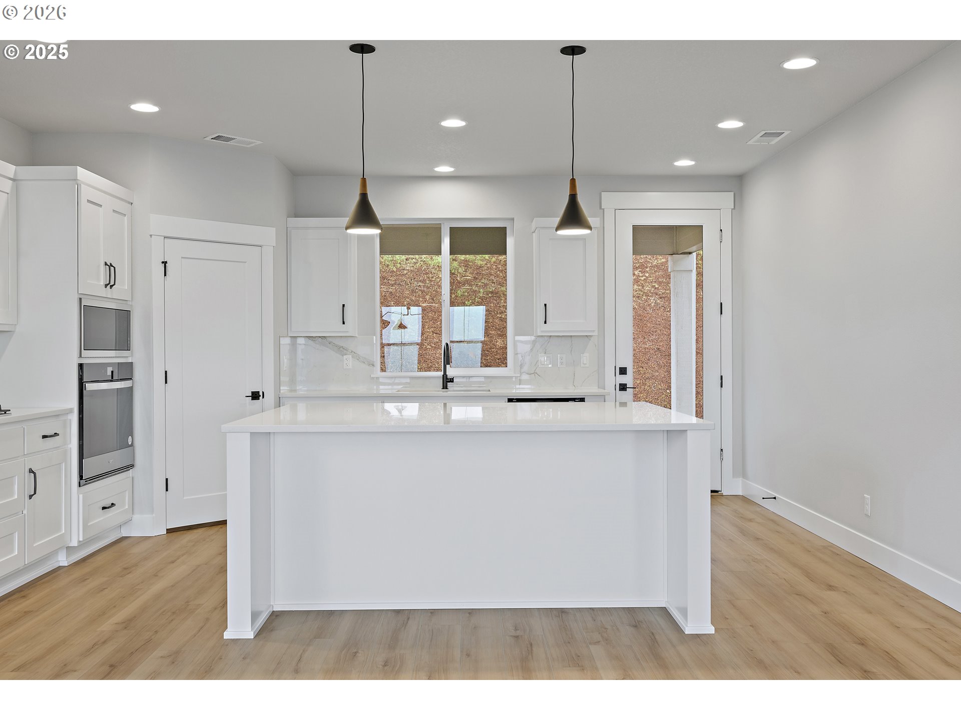 12171 Southwest Autumn View Street Tigard, OR 97224 - Photo 18 of 44