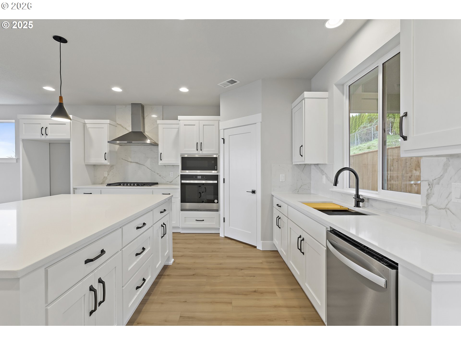 12171 Southwest Autumn View Street Tigard, OR 97224 - Photo 21 of 44